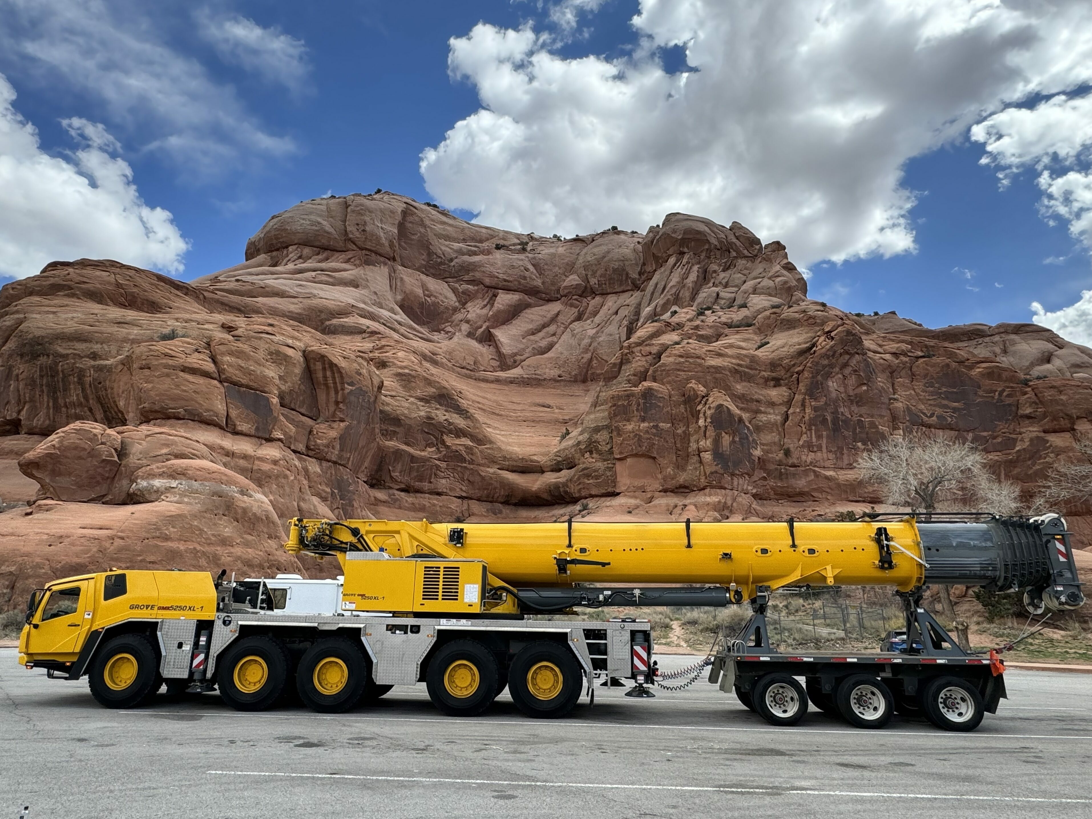 Grove GMK5250XL-1 All-Terrain Crane For Rent | Bigge.com