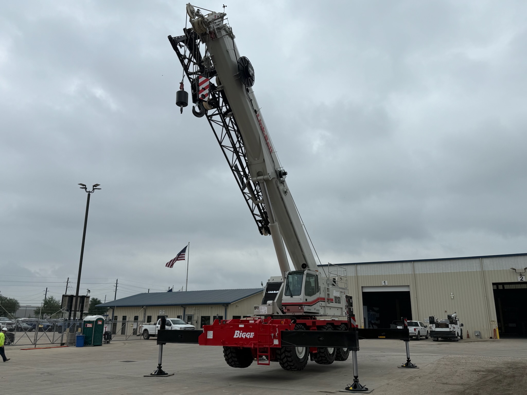 Link-Belt RTC-80160 Series II Rough Terrain Crane For Rent