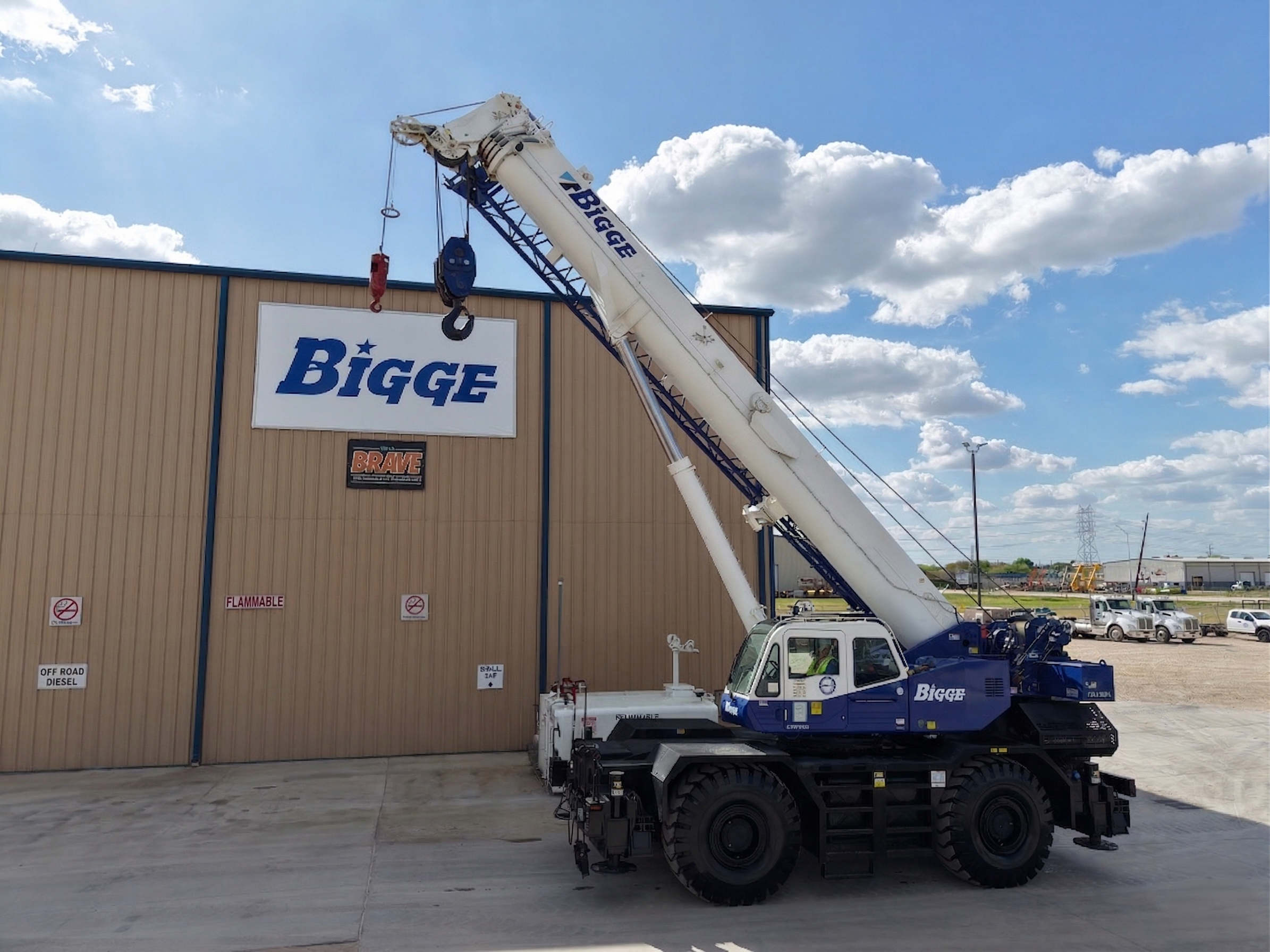 Tadano GR-750XL-3 Rough Terrain Crane For Rent | Bigge.com