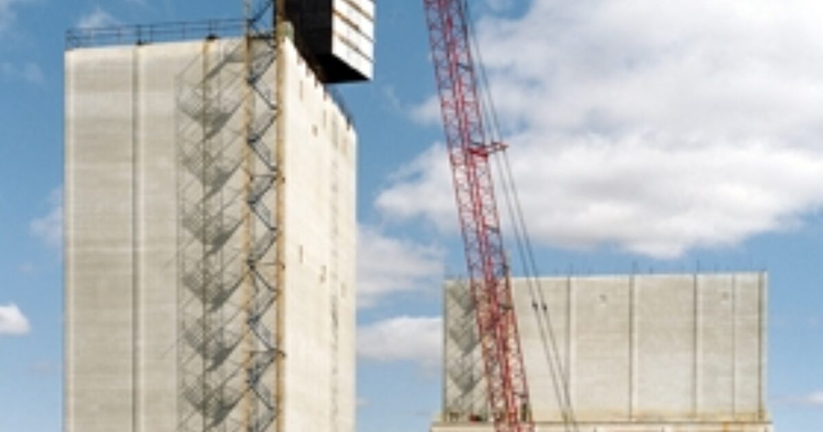 Manitowoc 777 Load Chart and Specifications