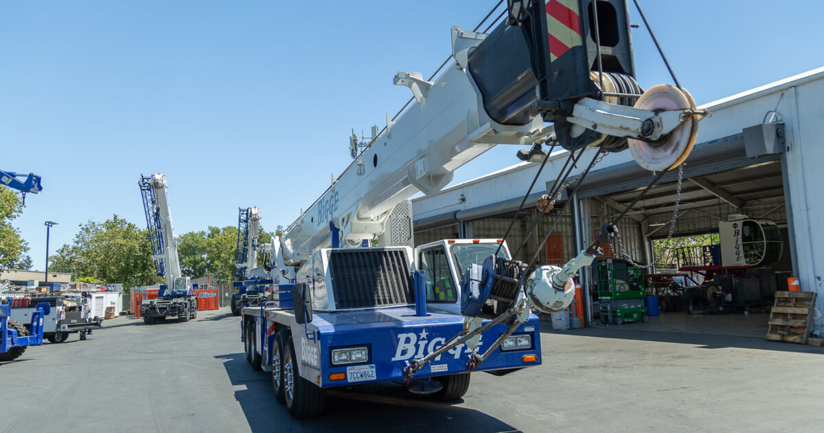 2008 Link-Belt HTC-8675 Series II Truck Crane For Sale | Bigge.com