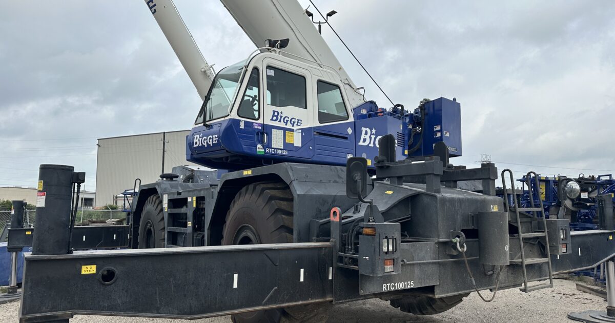 2014 Tadano GR-1000XL-2 Rough Terrain Crane For Sale | Bigge.com