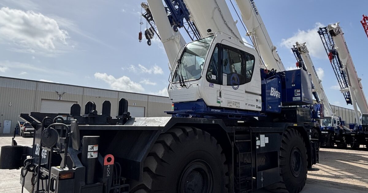 レン様　TADANO GR-1000XLL-4/GR-1000EX-4 2021 Tadano GR-1000XLL-4 Rough Terrain Crane For Sale