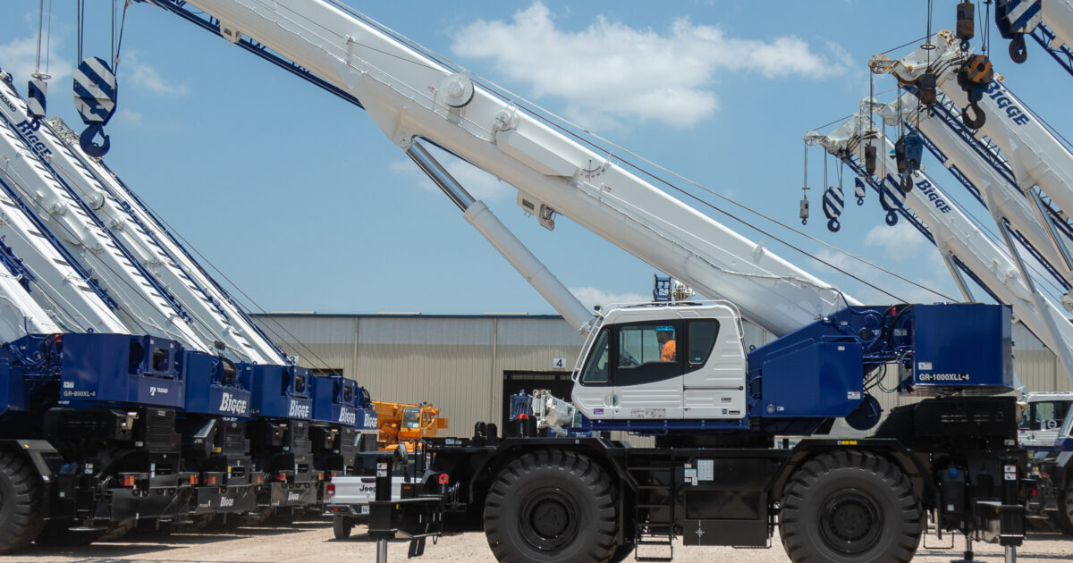 Tadano GR1000XLL Load Chart and Specifications
