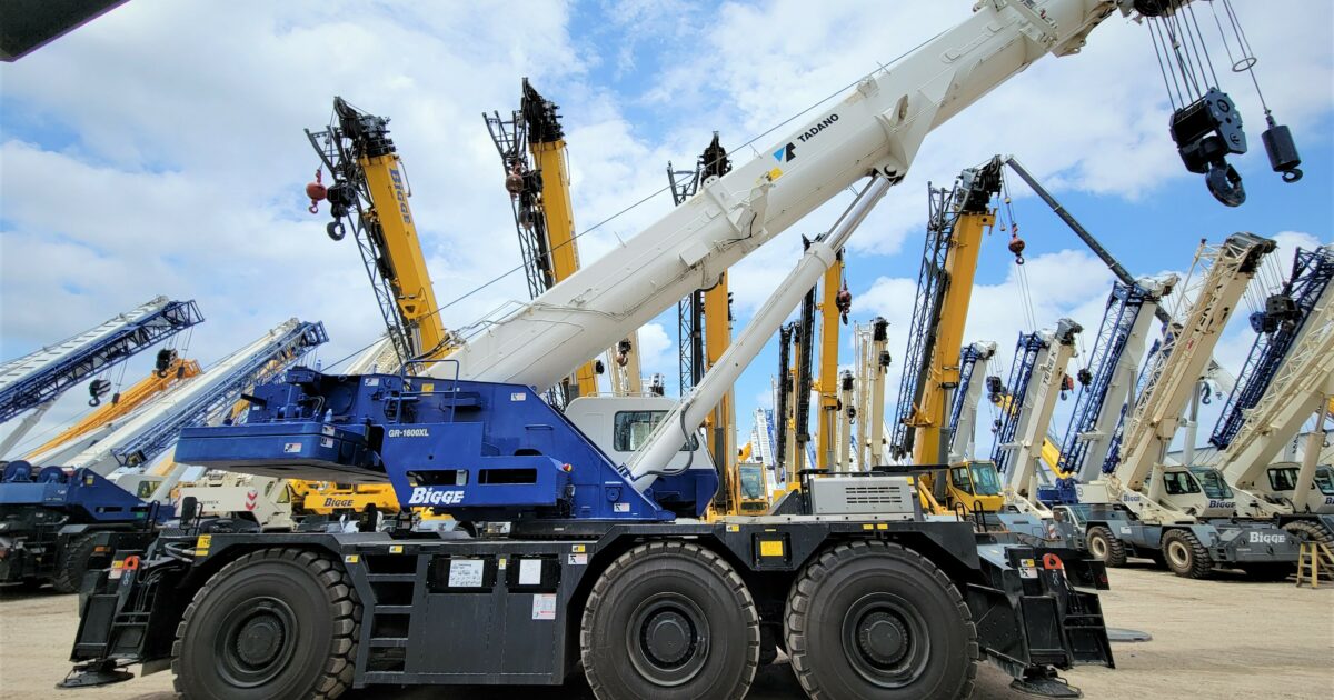 2015 Tadano GR-1600XL-2 Rough Terrain Crane For Sale | Bigge.com