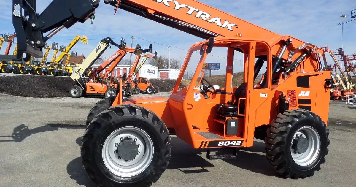 SkyTrak 8042 Crane Overview and Specifications | Bigge.com